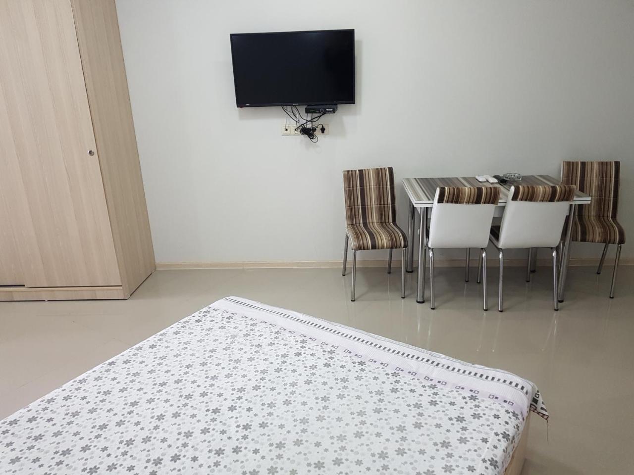 Sky-G Sea View Apartment Batumi Exterior photo